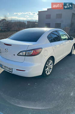 Седан Mazda 3 2011 в Днепре