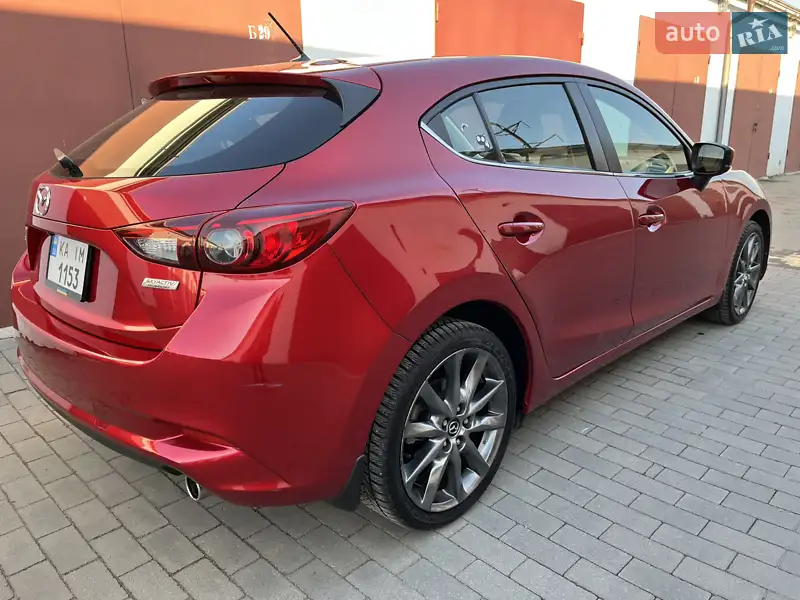 Хетчбек Mazda 3 2018 в 