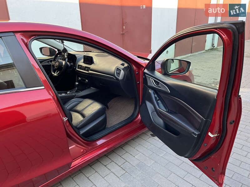 Хетчбек Mazda 3 2018 в 