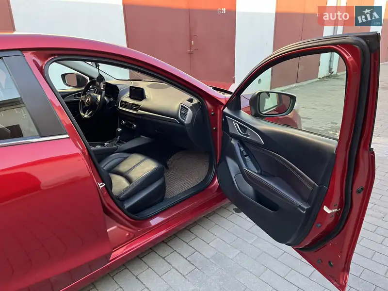 Хетчбек Mazda 3 2018 в 