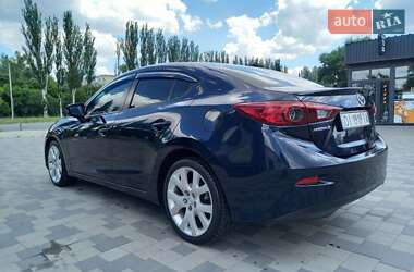 Седан Mazda 3 2014 в Дніпрі