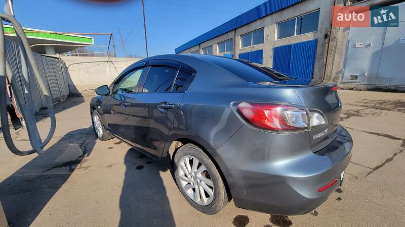 Седан Mazda 3 2011 в Одессе
