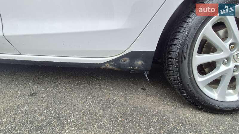 Седан Mazda 3 2012 в Києві фото 8 Седан Mazda 3 2012 в Києві