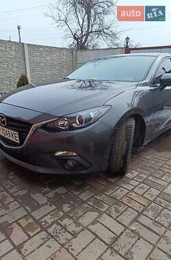 Хэтчбек Mazda 3 2016 в 
