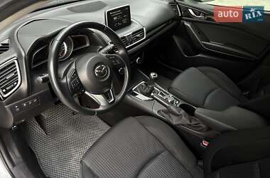 Хэтчбек Mazda 3 2016 в 