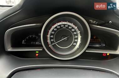 Хэтчбек Mazda 3 2016 в 