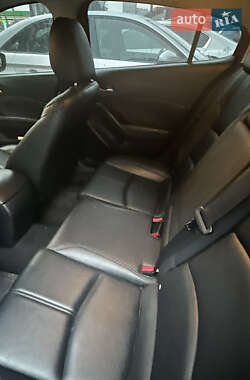 Хэтчбек Mazda 3 2016 в 