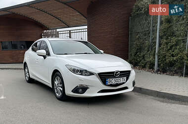 Седан Mazda 3 2015 в Киеве