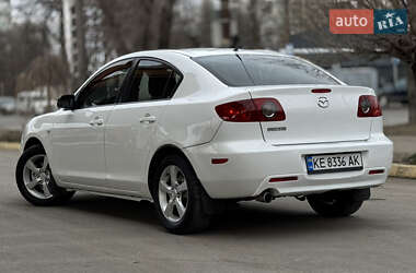 Седан Mazda 3 2004 в 