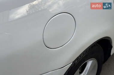 Седан Mazda 3 2004 в 