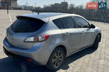 Хэтчбек Mazda 3 2010 в 