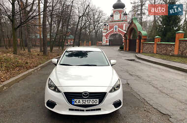 Хэтчбек Mazda 3 2015 в 