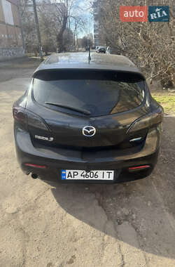 Хэтчбек Mazda 3 2013 в 