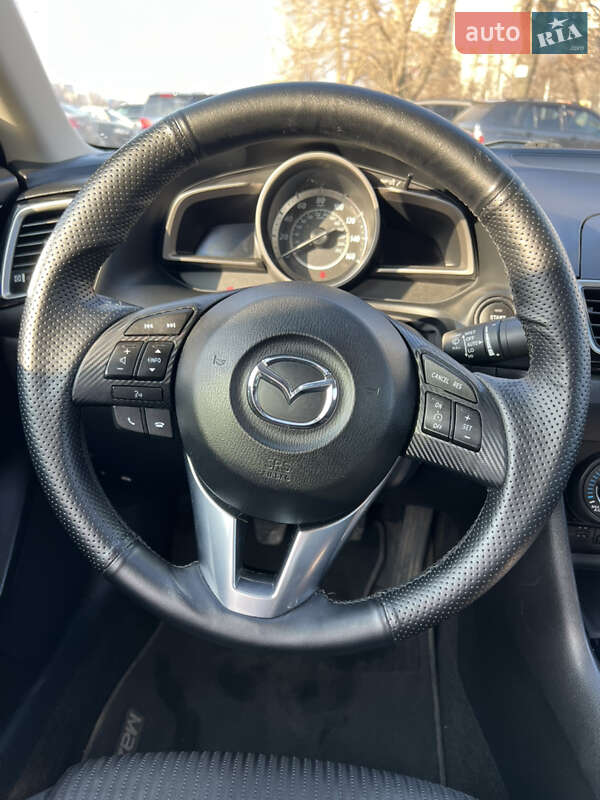 Седан Mazda 3 2016 в Одессе