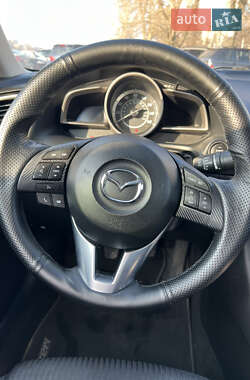 Седан Mazda 3 2016 в 
