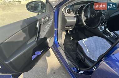 Хэтчбек Mazda 3 2010 в 