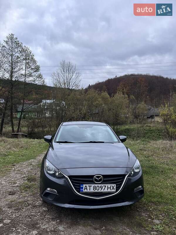 Седан Mazda 3 2014 в 