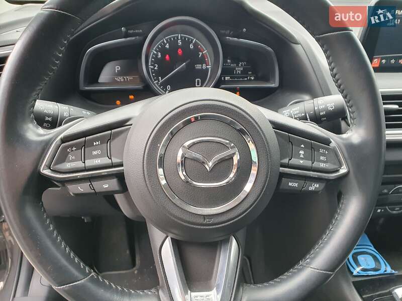Хетчбек Mazda 3 2017 в Миколаєві