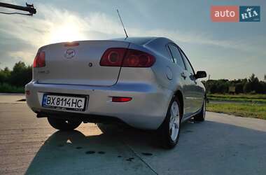 Седан Mazda 3 2005 в Шепетівці