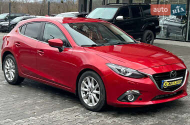 Хэтчбек Mazda 3 2015 в 