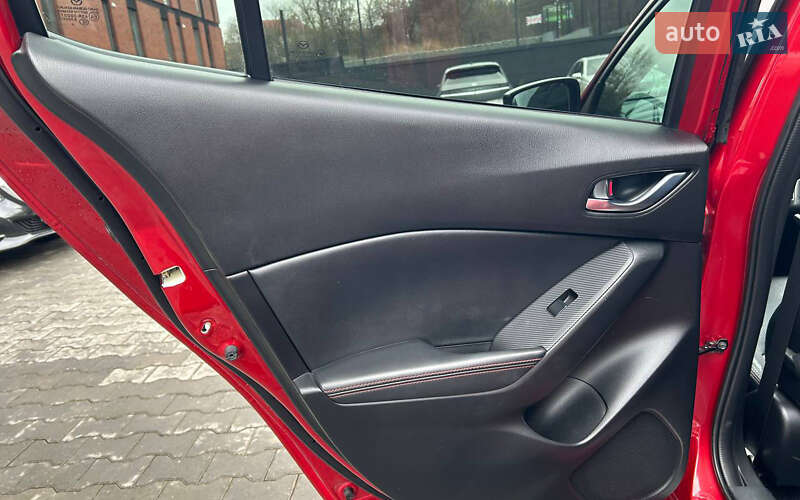 Хетчбек Mazda 3 2015 в Чернівцях фото 15 Хетчбек Mazda 3 2015 в Чернівцях