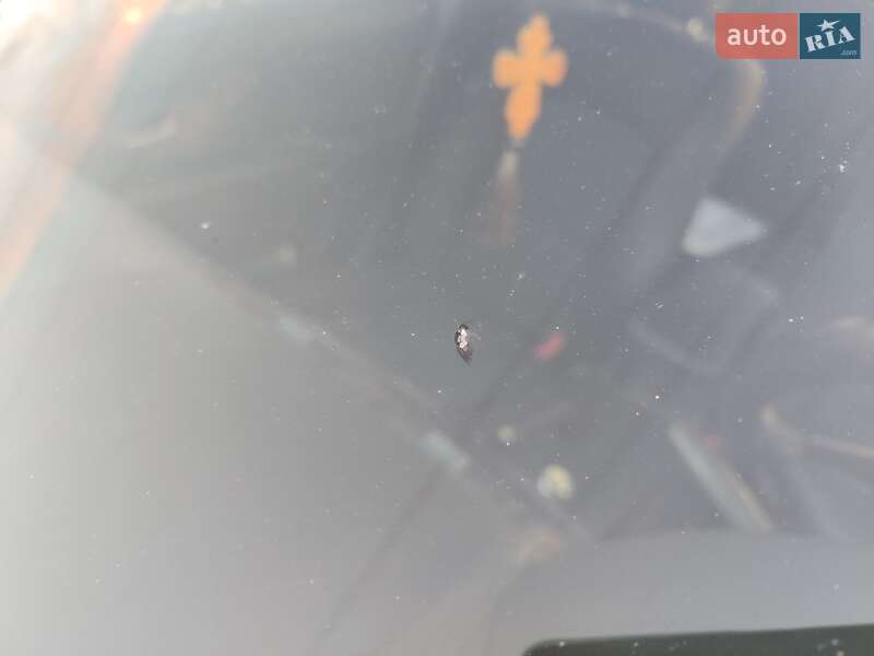 Седан Mazda 3 2004 в Долине