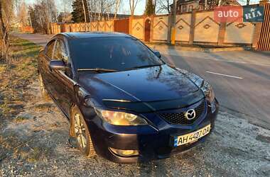Седан Mazda 3 2004 в 