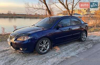 Седан Mazda 3 2004 в 