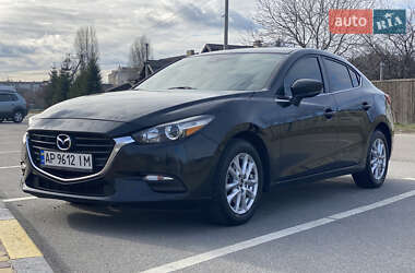Седан Mazda 3 2017 в 