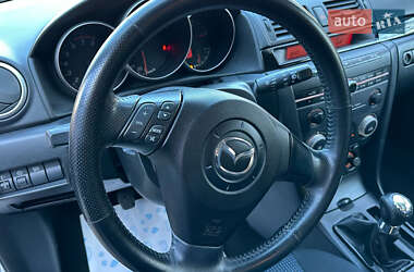 Хэтчбек Mazda 3 2004 в 
