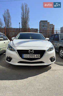Седан Mazda 3 2014 в 