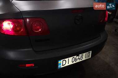 Седан Mazda 3 2004 в 