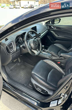 Седан Mazda 3 2014 в 