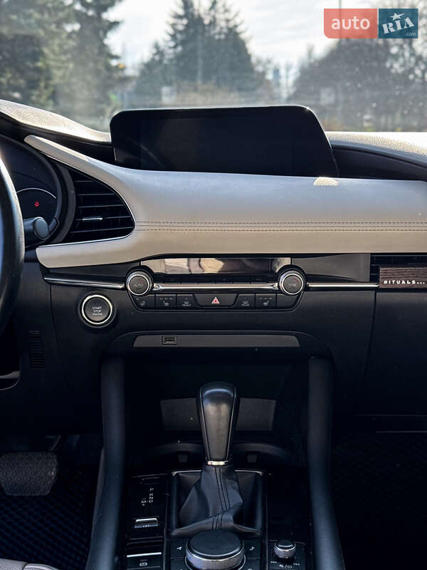 Седан Mazda 3 2020 в Києві