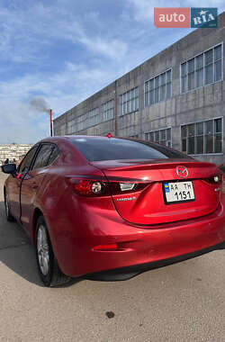 Седан Mazda 3 2014 в 