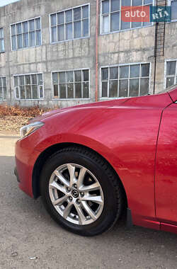 Седан Mazda 3 2014 в 