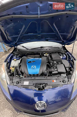 Седан Mazda 3 2012 в Одессе
