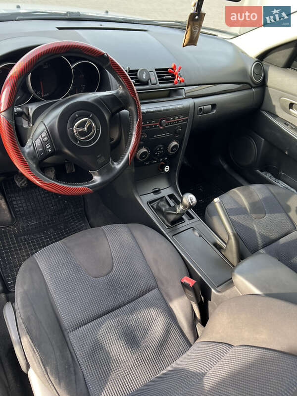 Хетчбек Mazda 3 2004 в Стрию