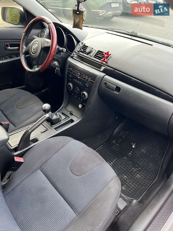 Хетчбек Mazda 3 2004 в Стрию