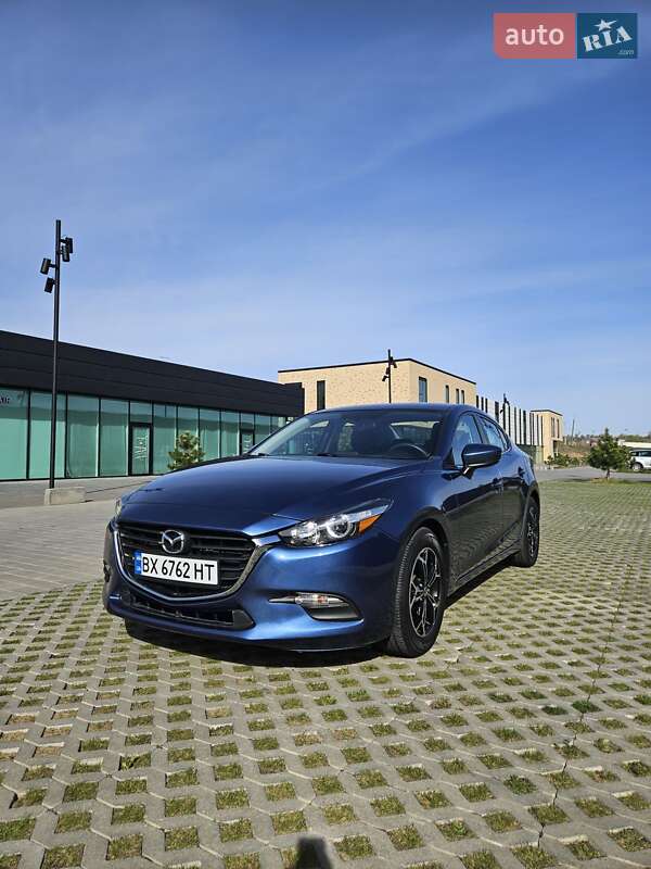 Седан Mazda 3 2016 в Хмельницком