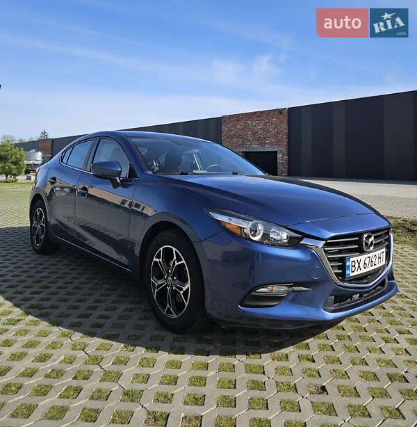Седан Mazda 3 2016 в Хмельницком