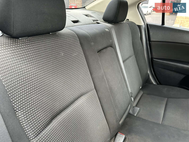 Седан Mazda 3 2012 в Киеве