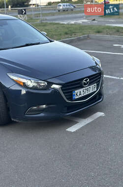 Хэтчбек Mazda 3 2016 в 