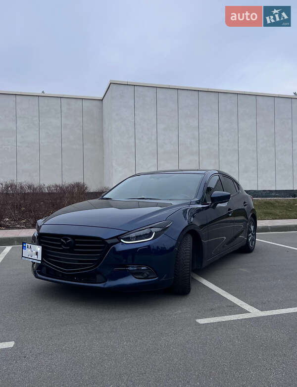 Хэтчбек Mazda 3 2017 в Киеве фото 7 Хэтчбек Mazda 3 2017 в Киеве