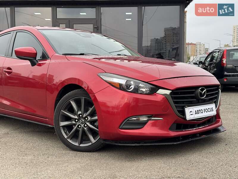 Седан Mazda 3 2016 в Киеве