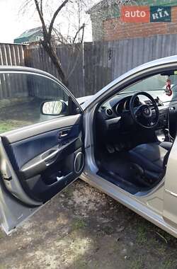 Седан Mazda 3 2004 в 