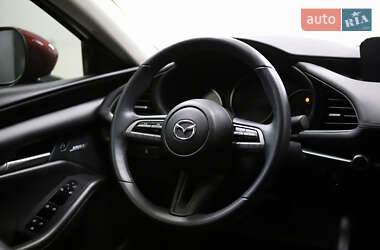 Седан Mazda 3 2022 в 