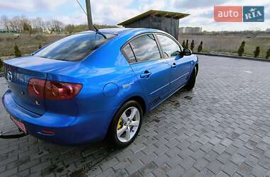 Седан Mazda 3 2006 в 