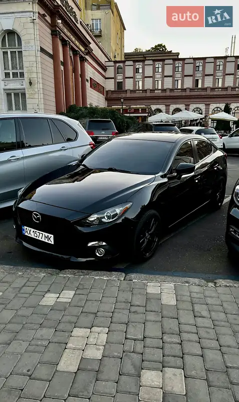 Седан Mazda 3 2015 в 
