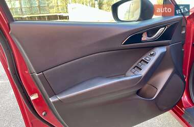 Хэтчбек Mazda 3 2013 в 